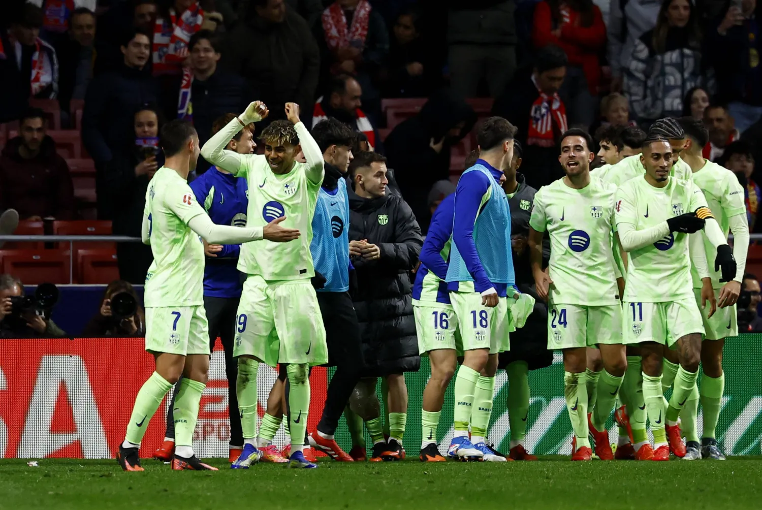 «لا ليغا»: برشلونة وأوساسونا يعتزمان الاستئناف على موعد مباراتهما