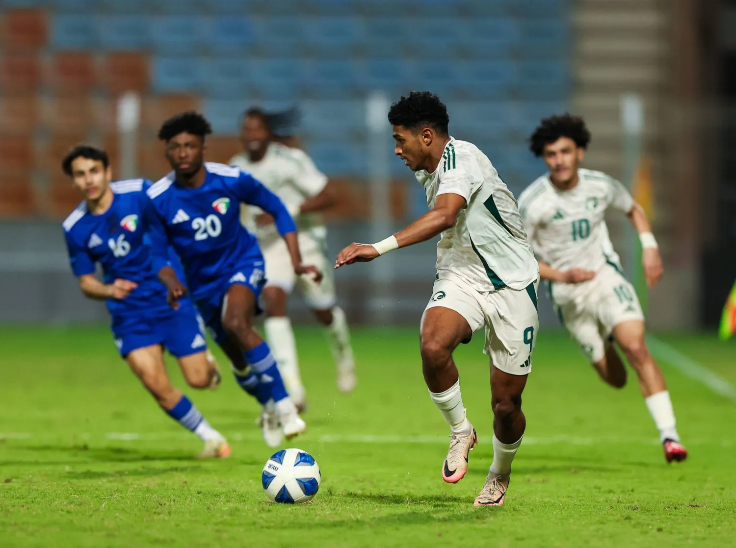 الأخضر الأولمبي يشارك في دورة موريس ريفيلو الدولية